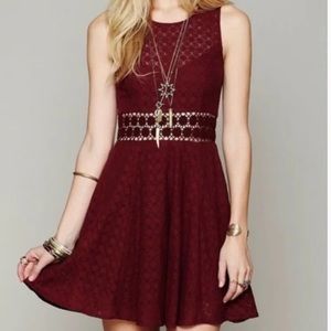 Free People Daisy Crochet Waist Dress Sz. 0 Burgundy